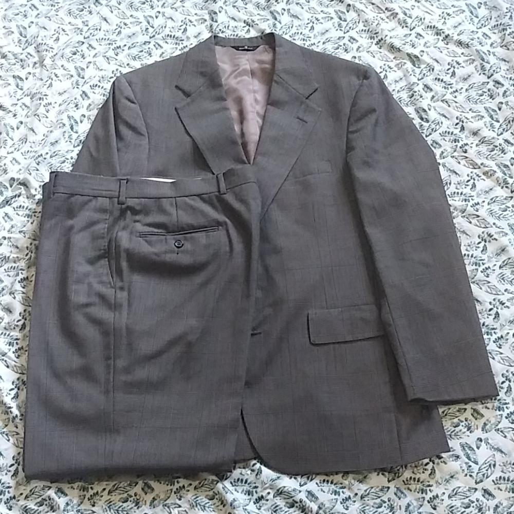 LIKE NEW Vtg Brooks Brothers Full Suit